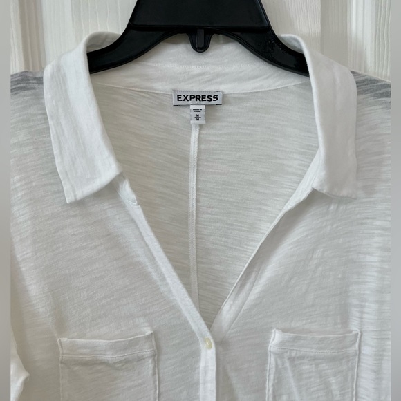 EXPRESS Sz M Sheer Button Down Shirt, ¾ Sleeves, V neck with 2 Sm Front Pockets - Picture 3 of 7